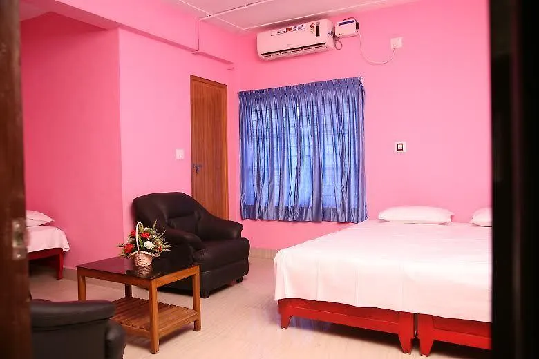 Pensión Orma Tourist Home Perumpāvūr