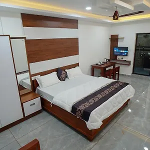 Universal Residency Lodge